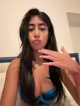 BadGalViVi - Strip