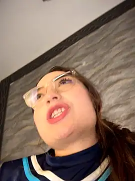 Mia_Luxor