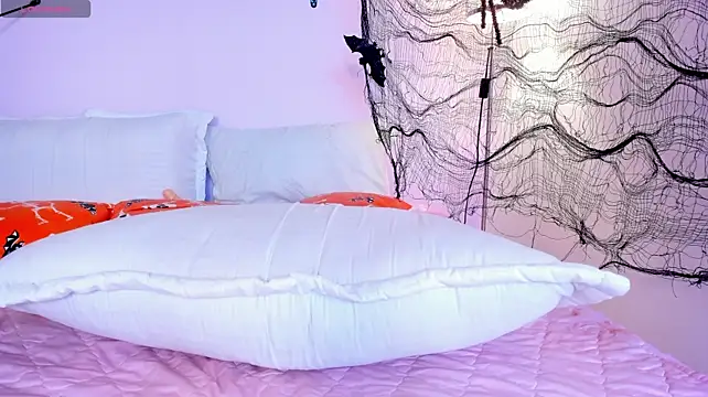 ZoeZulman - Put those panties lower and lower