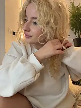 CurlyDaisy - rub pussy+2 min CT LT