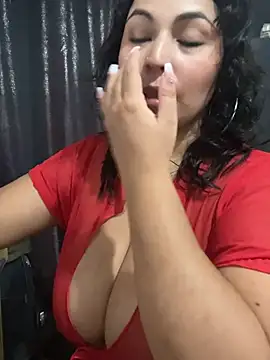 Karlyprintt - pull nipples😱😱
