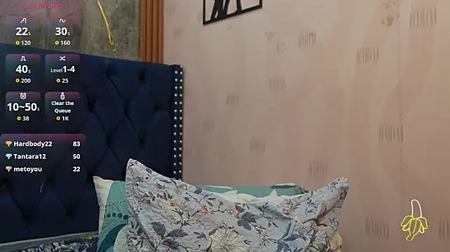 SilverCougar83 - fingers in my pussy