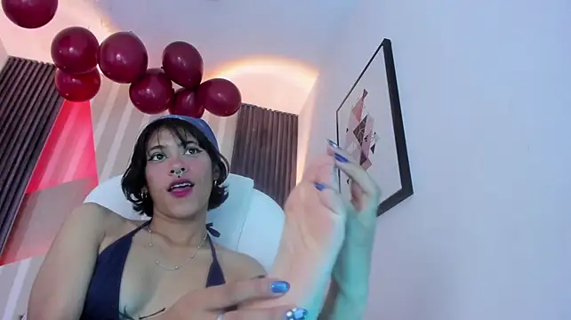 Jenay_Rosse - Show hairy armpits + lick🤤
