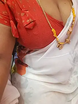 Tamil_Ammani - Boobs show😜😜😝🥰🔥🔥🔥