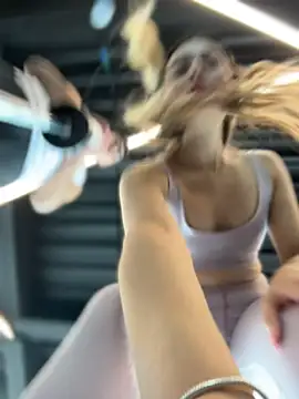 Kloe__t18 - Rife dildo in the bathroom of gym