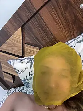 Miss_kanika76 - Boobs oil show