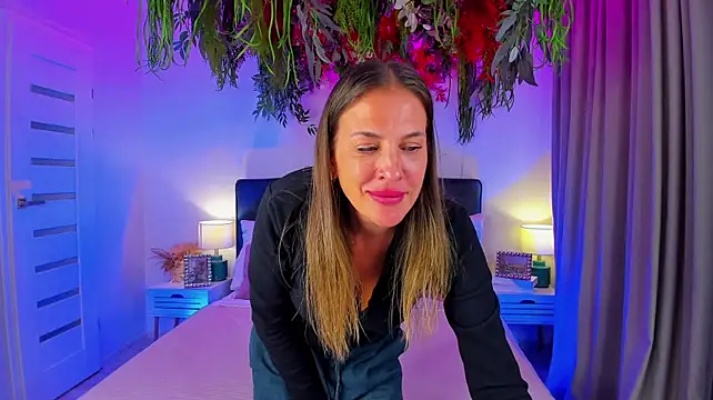 IsabelMilf - dildo in pussy