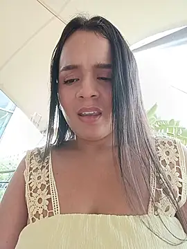 Julieth_hot-69 - Lush on My ass😈🍑 make me warm up