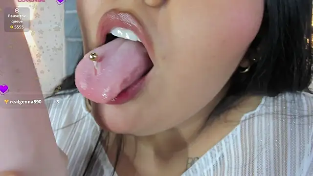 LucciaPorter - control toy anal