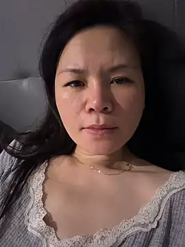 Cici-2026 - 众筹买大黑牛完成任务控制小粉5分钟