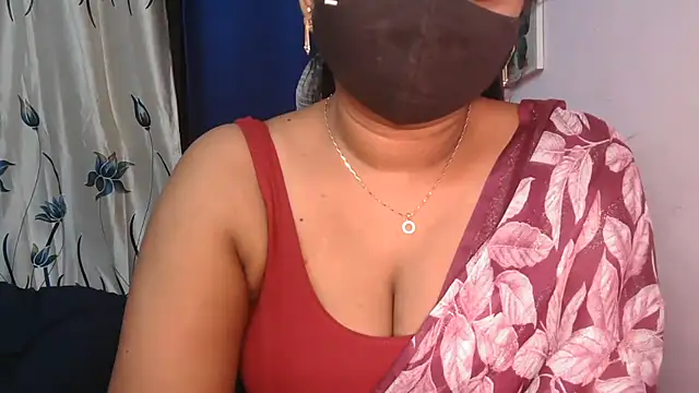 Pavani-Darling - ice on boobs in 5 mins