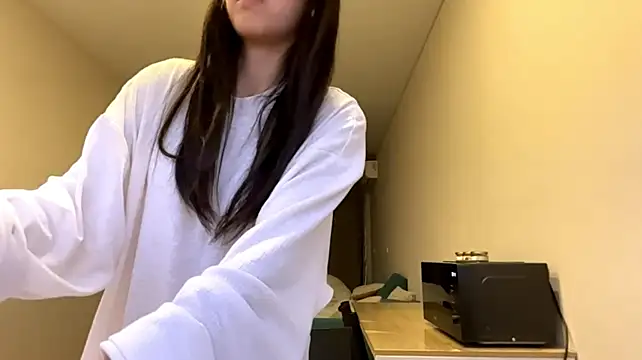 MarinaTuray - FLASH MY BOOBS 1 min
