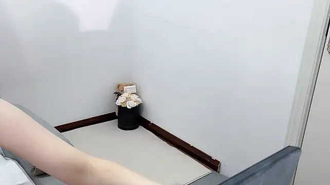 Yanyan77777 - 被宠的小猫咪The pampered little cat