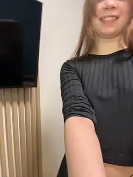 SweetieKitty1 - shake my naked boobs slowly