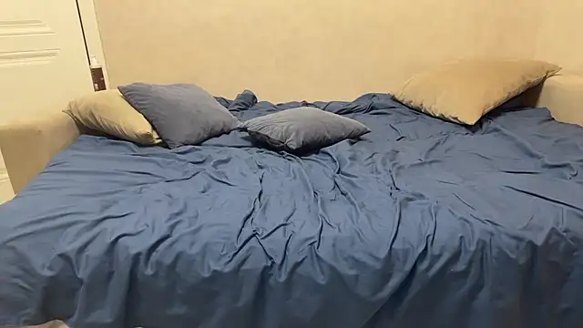 DuoSilk - Pussy licking her