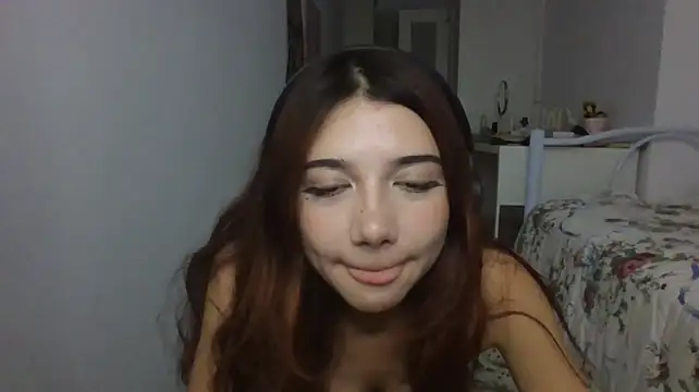 BerniceDigennaro - show my boobs up close