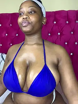 TheeRealBaddie - finger wet pussy