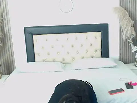 RoxyWilde - float pussy in your face
