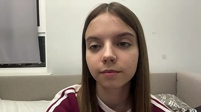 LisaPorse - show feet + rub my cheeks