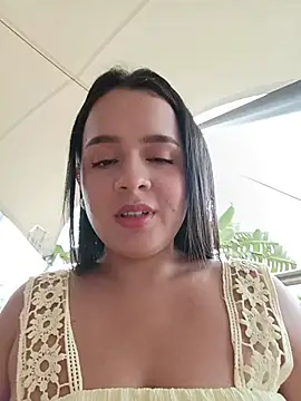 Julieth_hot-69 - Lush on My ass😈🍑 make me warm up