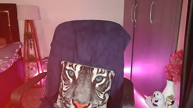 Nauty_Heer - full naked +10 min cntrol🥵😉😉😉