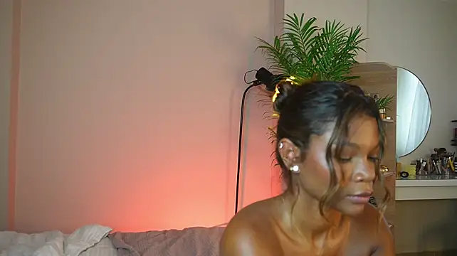 Astreaharmonia - oil in my boobs