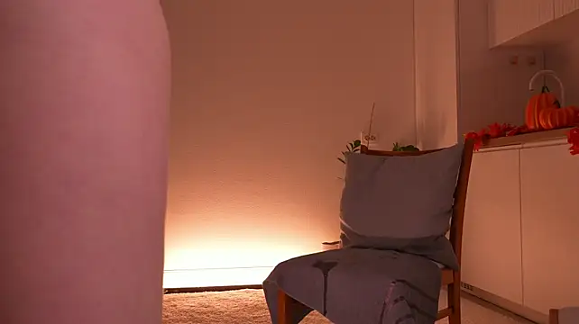 Miablueye - Cum show