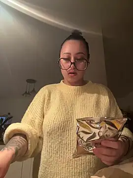 Queenlo_xxx - gagne 2 vidéos🔥
