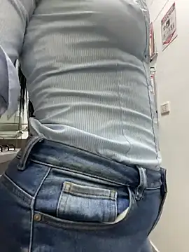 LuxeBrunetteXXX
