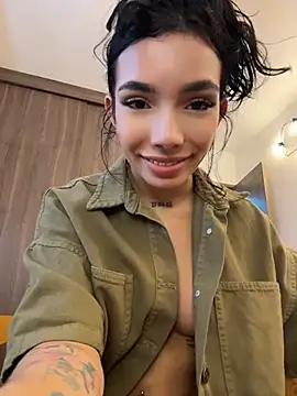 Milasantana_ - All naked, oil tour body
