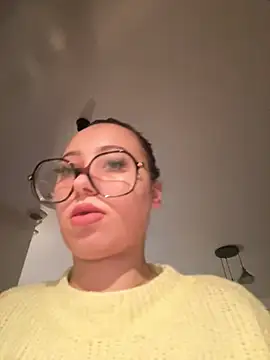 Queenlo_xxx - gagne 2 vidéos💦