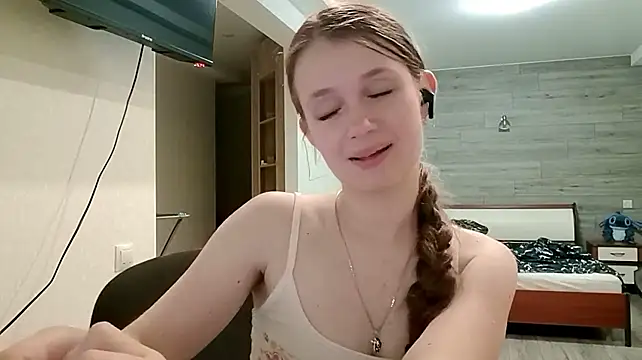 CecilleSollors - Slap my booty