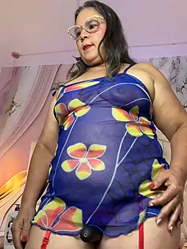 Lucy_Milf_474 - RIDE DILDO IN PUSSY