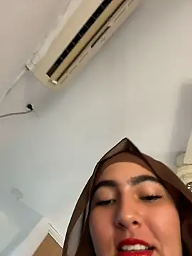 Malika_Noor - show vagina and spank