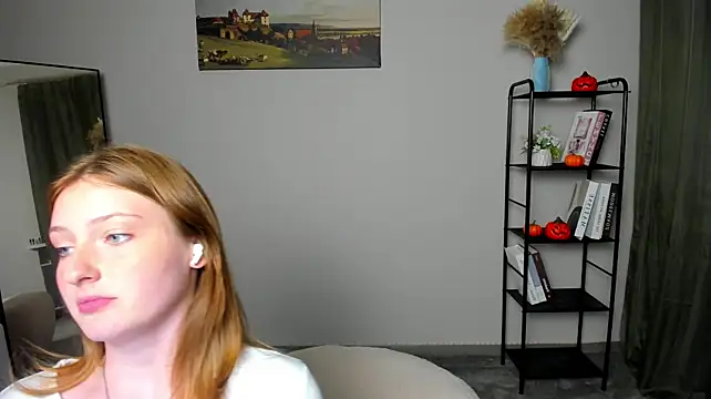 ShantaeClaybourn - Unpin bra and play with it on edge