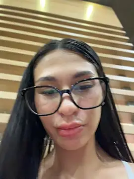 Aria51 - take off bra for best view while squirt