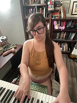 Adobe_Angel - Retire from camming to pursue Booktube
