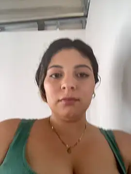 MiiaGreys - Suck finger close sexy