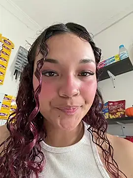 Camilla_Miller01 - One kiss for you🥰