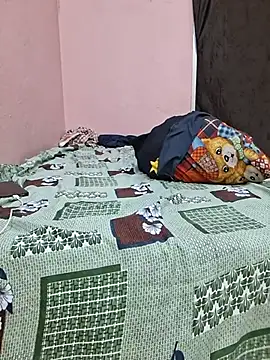 Secret_Jodi - standing and urinating on husband