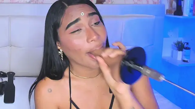 ISIS__DOLL