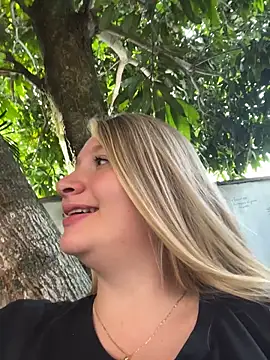 Aurora_coldd - Naked and fingering my wet pussy
