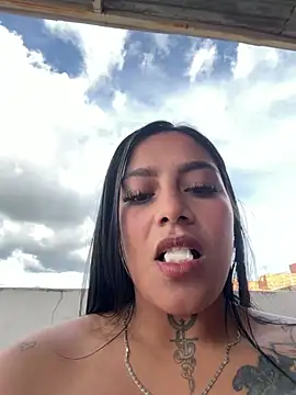Emili_candy - put fingers in my ass and my vagina 👅👅