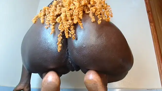Africanbabe_ - LUSH