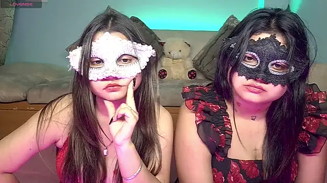 Two_Baddies - Nipple clamp+ 3min cntrol