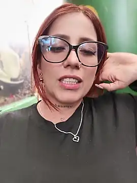 Alis_xxx - Masturbar tits out
