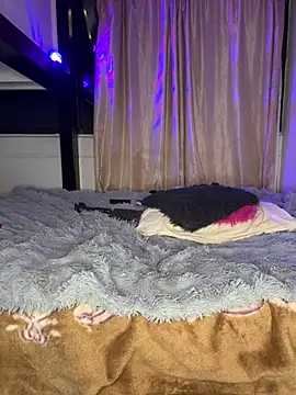 Cataleyasweetbooty - Missionary with big dildo