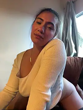 Emmily_d - Topless