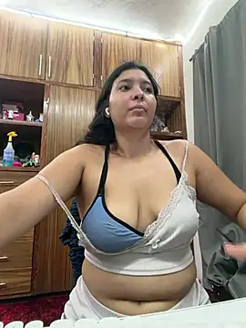 Mariatudulceadiccion - Follar coño con dildo + squirt 💦🫦