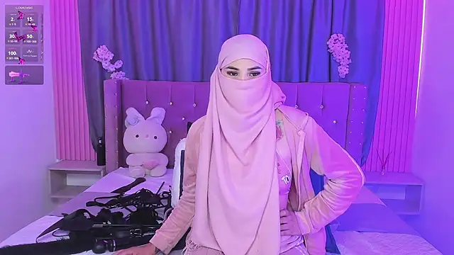 Nayla-Mouna - time for a blowjob